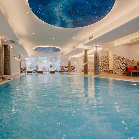 Hotel Waldkrug Дельбрюк Экстерьер фото