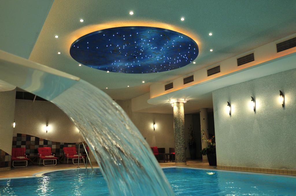 Hotel Waldkrug Дельбрюк Экстерьер фото